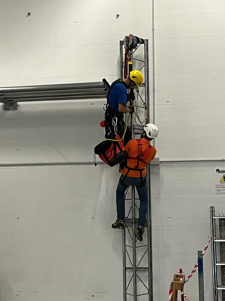 CENTRO DI ADDESTRAMENTO SICUREZZA